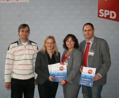 Die Delegation aus Landshut und Kelheim mit Generasekretärin Natascha Kohnen (2. v. l.)